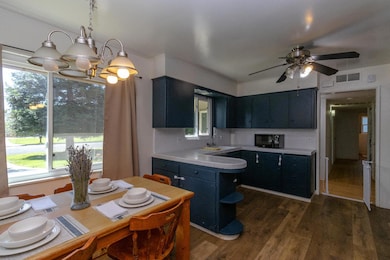 1530 W Roberts Ave, Fresno, CA 93711 - photo 3