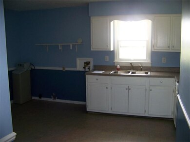 887 W 1080 N, Fountaintown, IN 46130 - photo 3