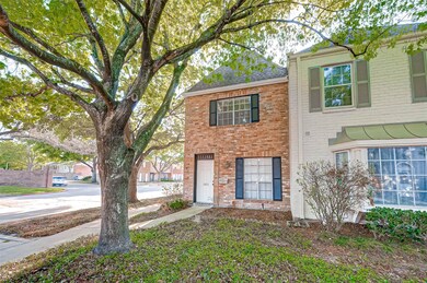 1323 Country Place Dr, Houston, TX 77079 - photo 2