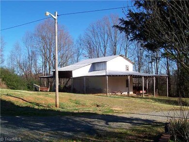 6210 Little Beane Store Rd, Seagrove, NC 27341 - photo 5