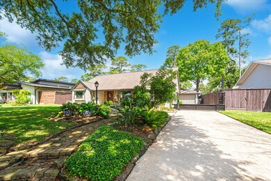 748 W 42nd St, Houston, TX 77018 - photo 5