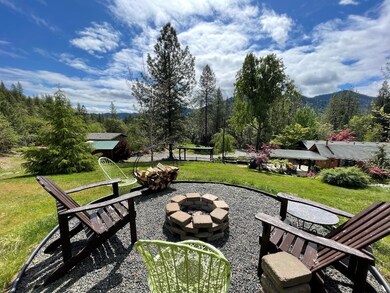 10025 E Evans Creek Rd, Rogue River, OR 97537 - photo 6