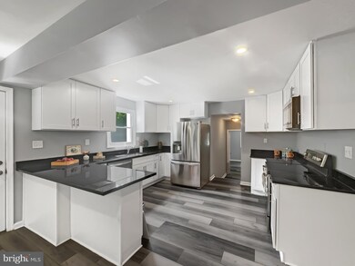 11236 Mccubbin Ave, Upper Falls, MD 21156 - photo 6