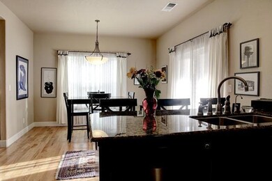 833 N Haskell St, Central Point, OR 97502 - photo 6