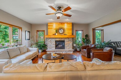 740LewisStreet-22