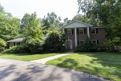 7424 Shadowbrook Ct SE (2)