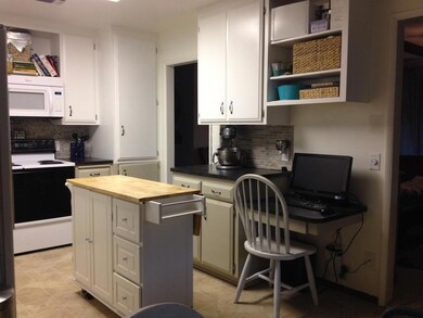 2579 Avola St, Redding, CA 96002 - photo 6