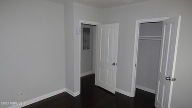 4860 Riverdale Rd, Jacksonville, FL 32210 - photo 6