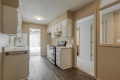 9932 Edelweiss Cir, Shawnee, KS 66203 - photo 7