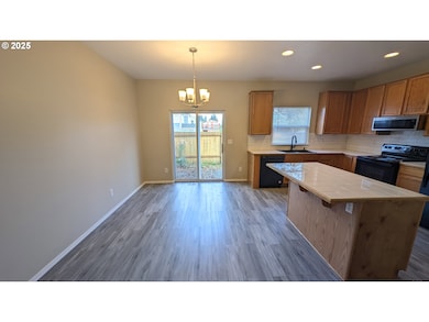 18541 SW Takena Ct, Beaverton, OR 97006 - photo 6