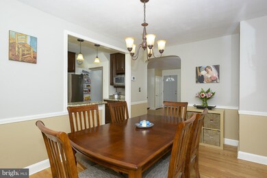 918 Wilton Dr, Halethorpe, MD 21227 - photo 6