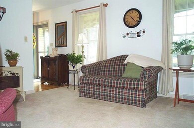 81 Millstone Dr, Ephrata, PA 17522 - photo 2