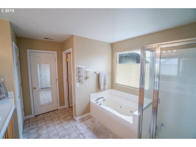 15572 SE Kensington Dr, Clackamas, OR 97015 - photo 7