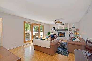 1214 Arthur Rd, Naperville, IL 60540 - photo 6