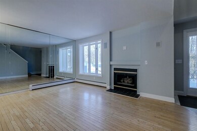Hardwood in the Living Room w Gas Fireplace!