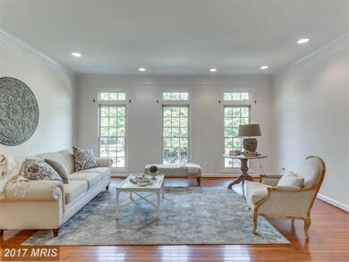 9923 Trosby Ct, Vienna, VA 22181 - photo 6