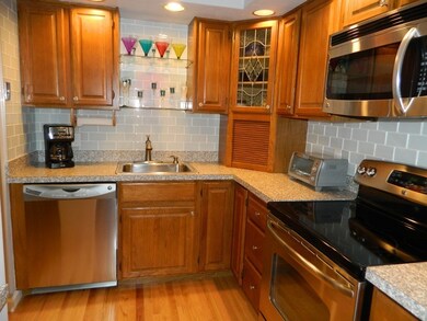 34 Washington Green unit 4, East Walpole, MA 02032 - photo 3