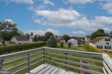 221 E Carpenter Ave, Myerstown, PA 17067 - photo 7