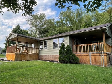 1311 Hillcrest Rd, Wellsville, OH 43968 - photo 5