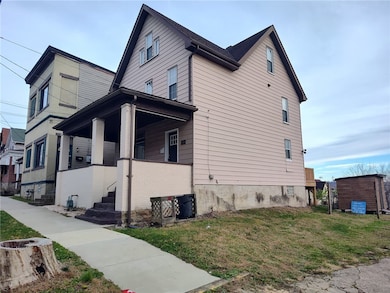 533 3rd St, Pitcairn, PA 15140 - photo 2