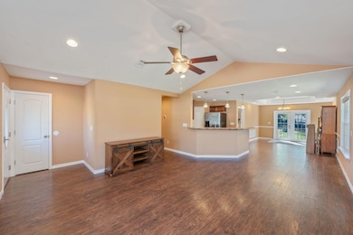 19 N Raphael Rd, Defuniak Springs, FL 32433 - photo 5