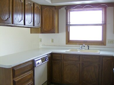 Kitchen 2nd View<|><|>