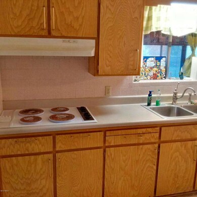Kitchen #1c