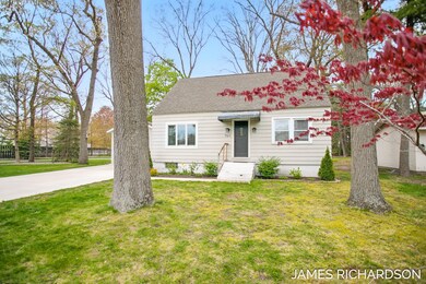56-web-or-mls-701-river-st