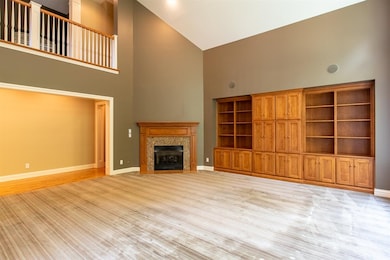 1079 Jefferson Ct, Newburgh, IN 47630 - photo 4