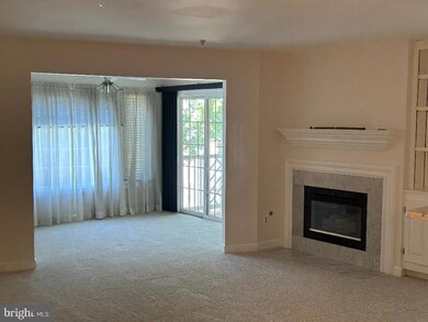 12233 Fairfield House Dr unit 208B, Fairfax, VA 22033 - photo 3