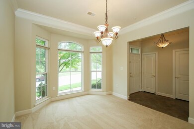 12809 Clarks Crossing Dr, Clarksburg, MD 20871 - photo 5