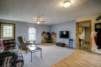 352 Biglow Rd, Brooklyn, WI 53521 - photo 7