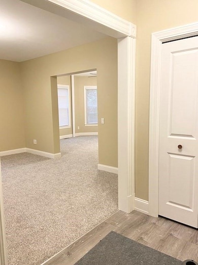 246 Sargeant St unit 248, Holyoke, MA 01040 - photo 2