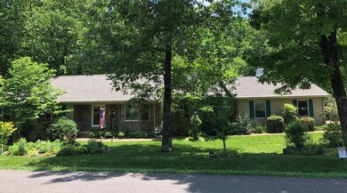 186 Canterbury Dr, Crossville, TN 38558 - photo 2