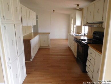 200 County Road 4443, Hondo, TX 78861 - photo 4