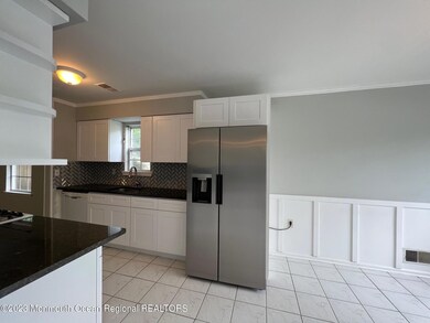 47 Brewster Cir, Old Bridge, NJ 08857 - photo 4