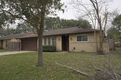 16435 Bougainvilla Ln, Friendswood, TX 77546 - photo 3