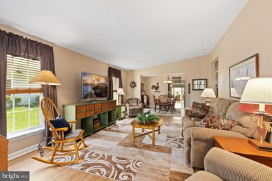 19 Eagles Watch N, Bechtelsville, PA 19505 - photo 2