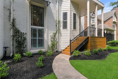 209 Victoria Way, Friendswood, TX 77546 - photo 2