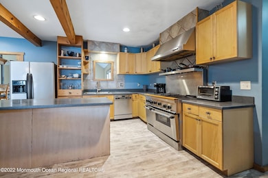 07-Int7 Kitchen