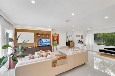 726 NE 17th Way, Fort Lauderdale, FL 33304 - photo 4