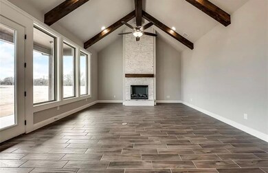 232 Maverick Ct, Granbury, TX 76049 - photo 2