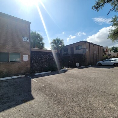 1530 Heights Blvd unit 8, Houston, TX 77008 - photo 3