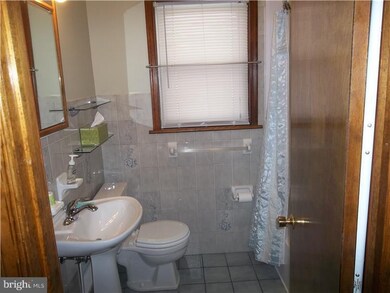 123 Kossuth St, Riverside, NJ 08075 - photo 7