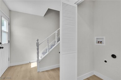 163 Greenbriar Townhouse Way, Las Vegas, NV 89121 - photo 7