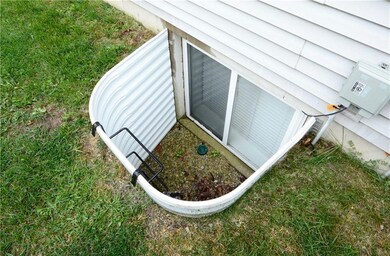 9318 Kenton St, Lenexa, KS 66227 - photo 3