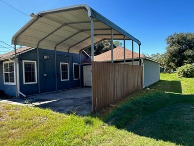 2304 Norvell Ave, Bay City, TX 77414 - photo 4