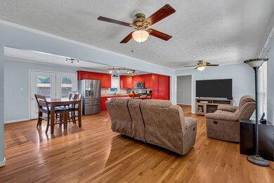 4519 Highway 49, Tennessee Ridge, TN 37178 - photo 6