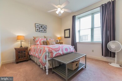 542 E Hector St unit 5, Conshohocken, PA 19428 - photo 4