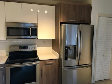 5031 Ponce de Leon Blvd, Coral Gables, FL 33146 - photo 4